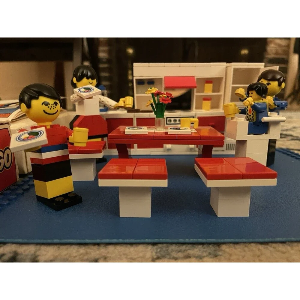 Lego vintage homemaker